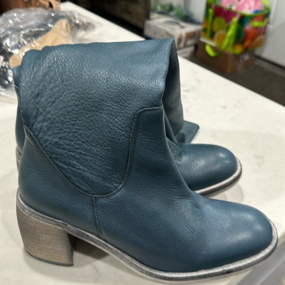 Free People Shoes - Free people knee-high boots in the color teal in a size 9